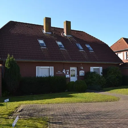 Haus Schimmelreiter 아파트 *